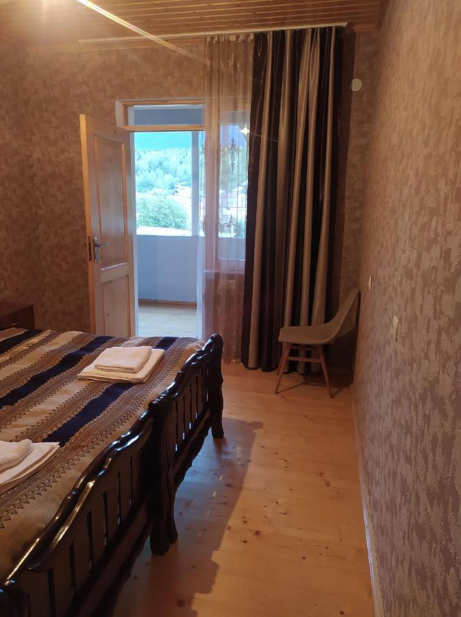 Guest House Nene Mestia Esterno foto